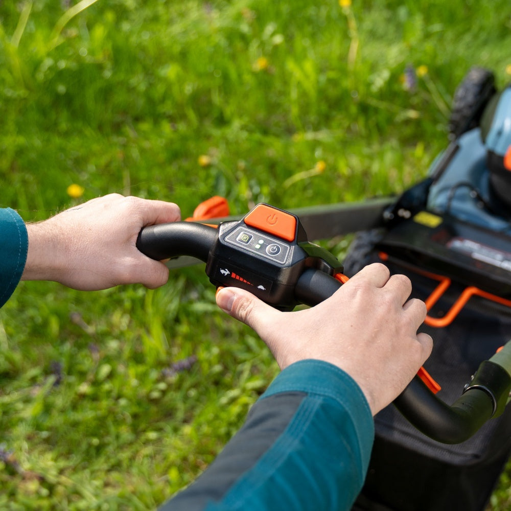 2X2 36V Brushless 46cm (18") Self-Propelled Lawnmower Kit