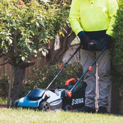X2 18V 32cm (12") Lawn Mower Kit