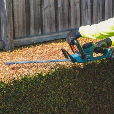X2 18V 47cm (18") Hedge Trimmer Kit